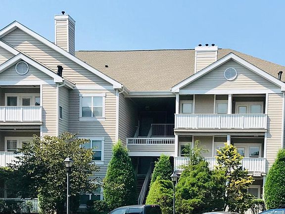 2nd image of 14305 Grape Holly Grv APT 11