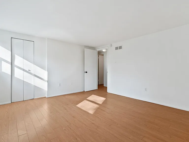 Baldwin Cathell Townhouses — Photo 7