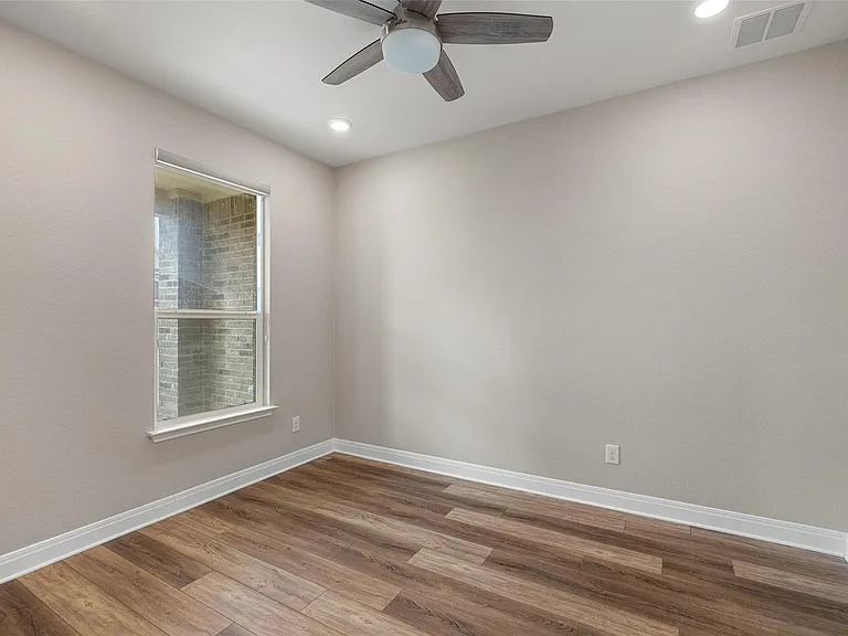 1709 Stinnett Dr — Photo 29