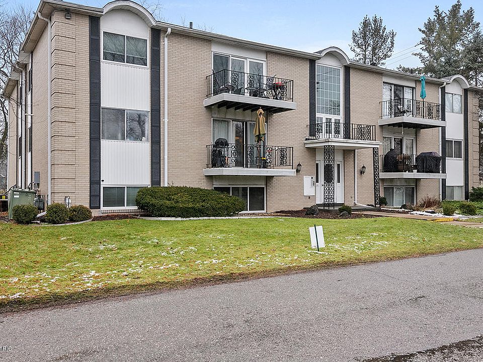 1st image of 2759 Leonard St NW APT A11