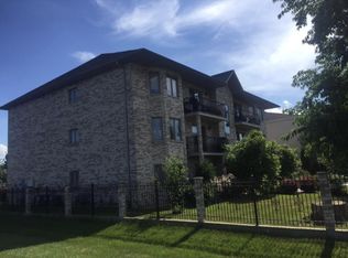 7901 W 103rd St FL 3, Palos Hills, IL 60465