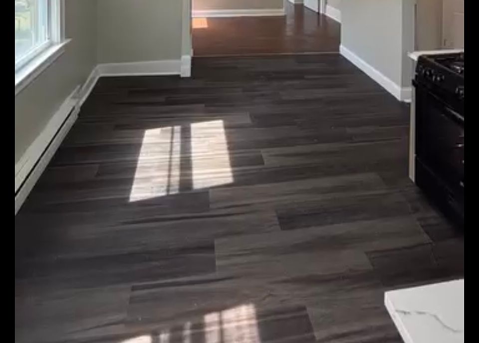 2nd image of 76 Ridge St #3A