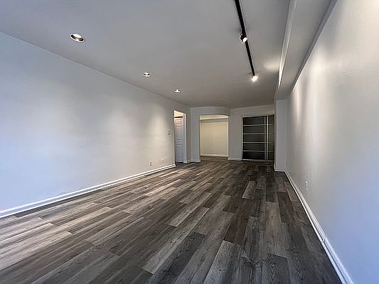 3rd image of 8425 118th St APT 2E
