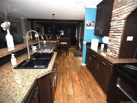 5th image of 860 Ambrose Dr