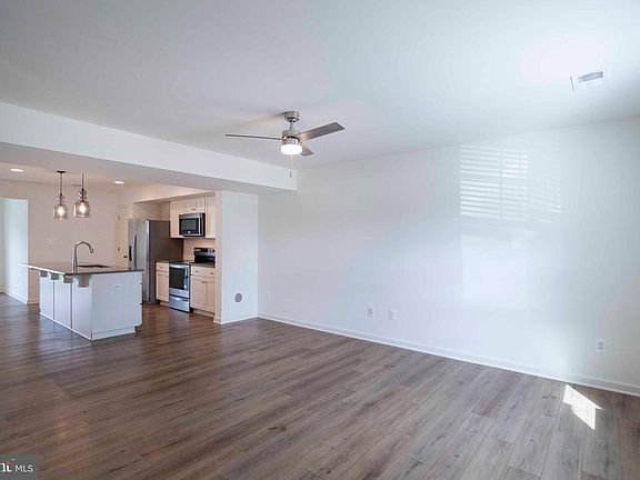 2nd image of 15 Pitch Pine Ct