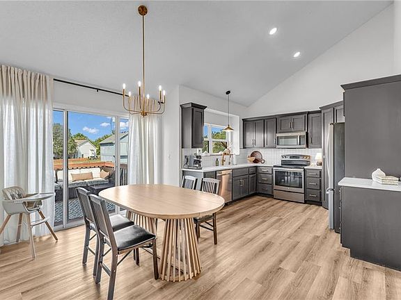 5th image of 33046 W 88th Ter