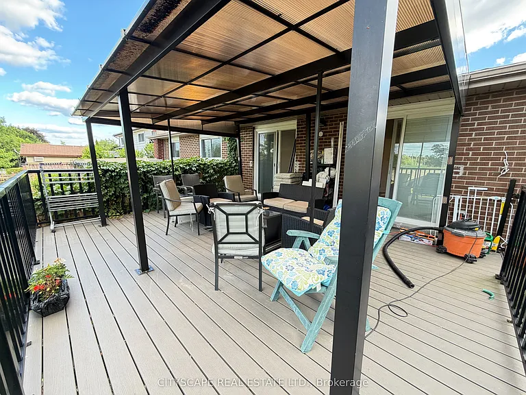135 Bonham Blvd #UPPER — Photo 29
