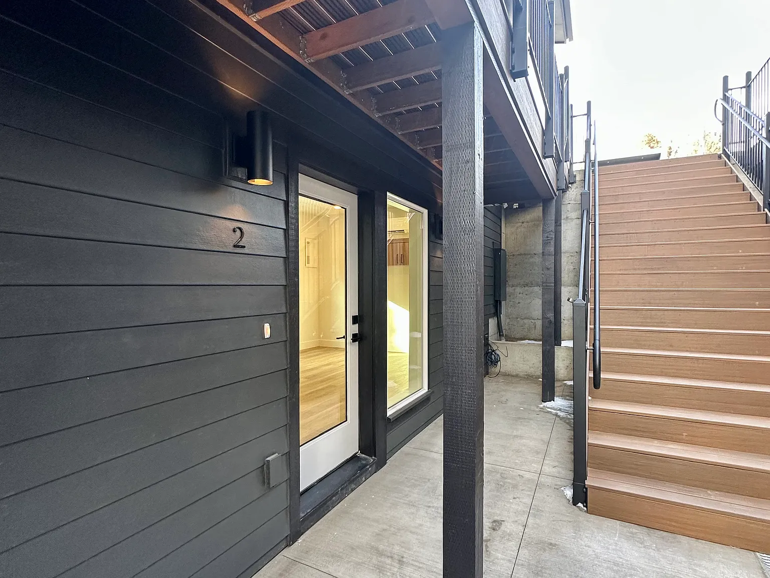 Studio, 400 sqft, $1,650 — Photo 3