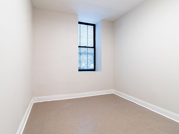 5th image of 523 W 135th St #B1