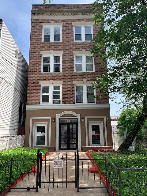 40 Booraem Ave #20