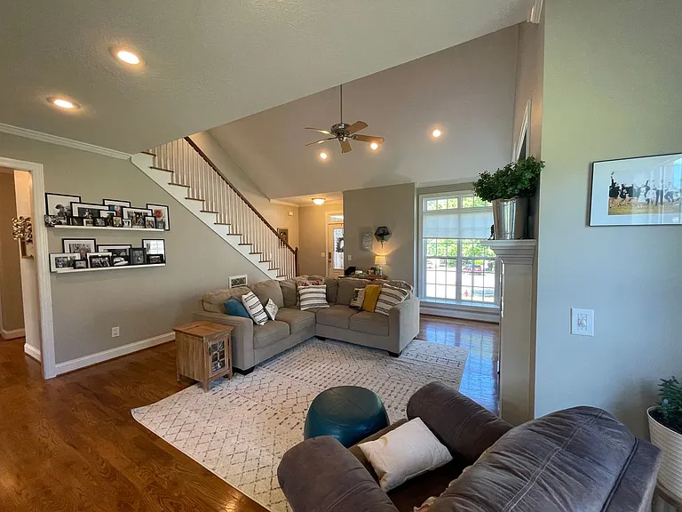 1226 Greenwich Pass — Photo 8