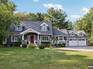 285 Brookside Ave, Wyckoff, NJ 07481