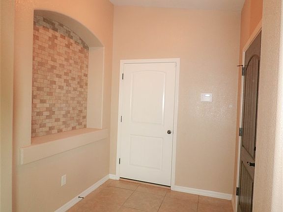 5th image of 479 E 13th St