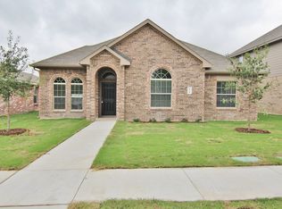 2934 Midbury Dr, Lancaster, TX 75134