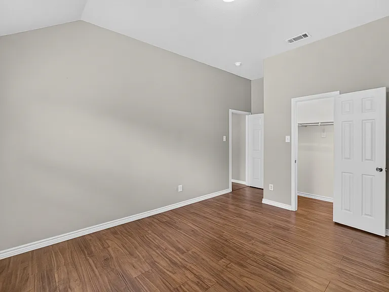 2848 Gillespie Ln — Photo 19