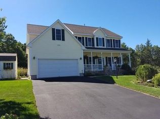 4 W Ledge Rd, Clinton, MA 01510