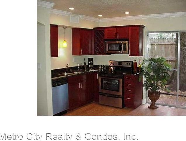 2nd image of 1303 E Gore St APT 2