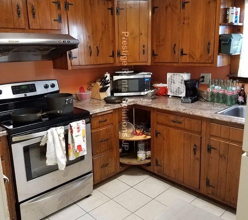 2nd image of 20 Chester St #2F