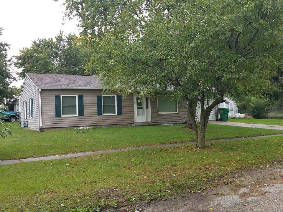 1st image of 2260 S 14th St
