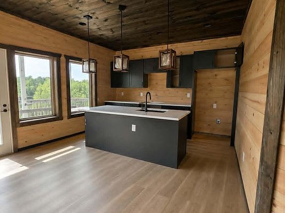 2nd image of 2945 Tipi Way