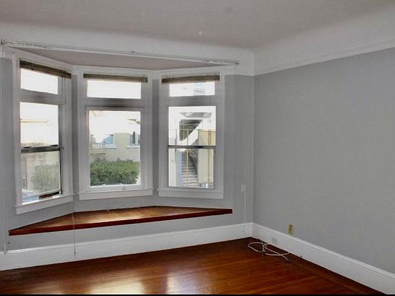 2nd image of 2335 Larkin St APT 6