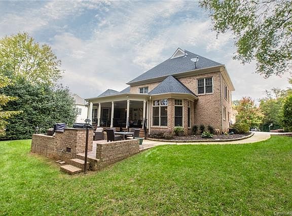 5th image of 3316 Maryhurst Ln