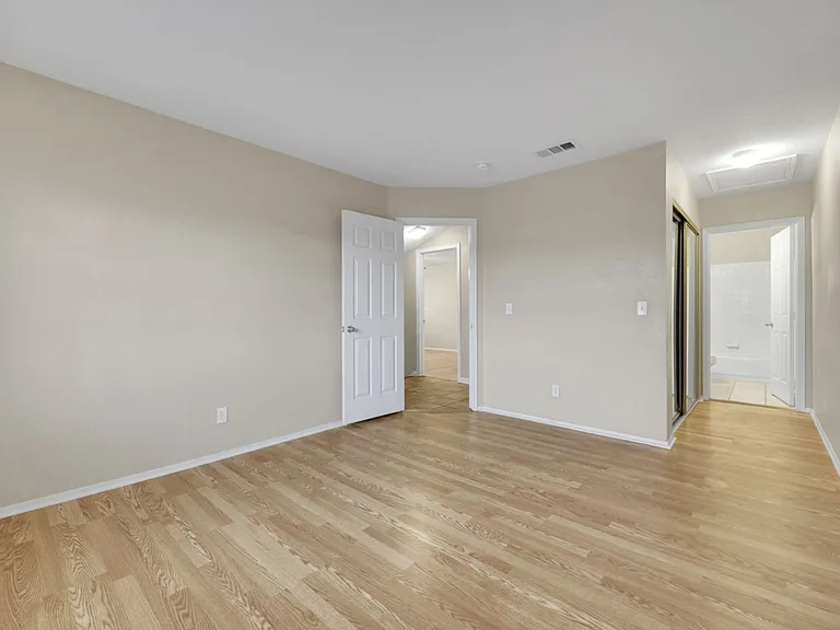 2600 Pebblegold Ave — Photo 16
