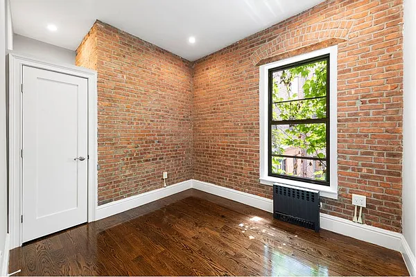 Rented by Douglas Elliman | media 21