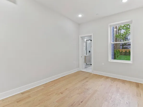 161 New York Avenue image 7 of 13