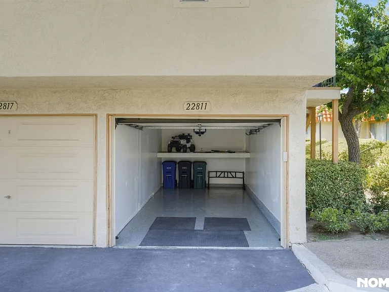 22811 Malaga Way — Photo 21