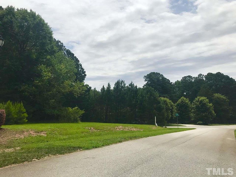 2nd image of 4728 Saratoga Falls Ln