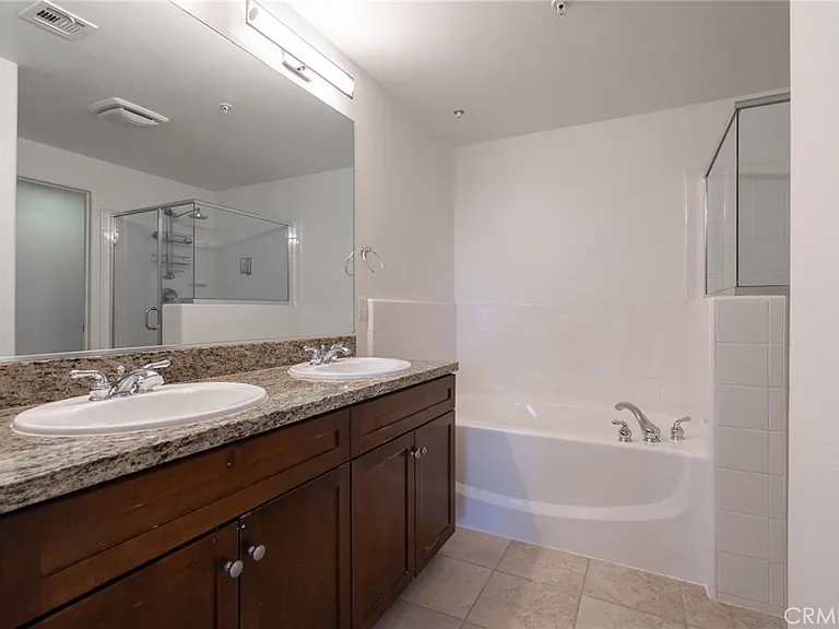 629 Traction Ave #635 — Photo 26
