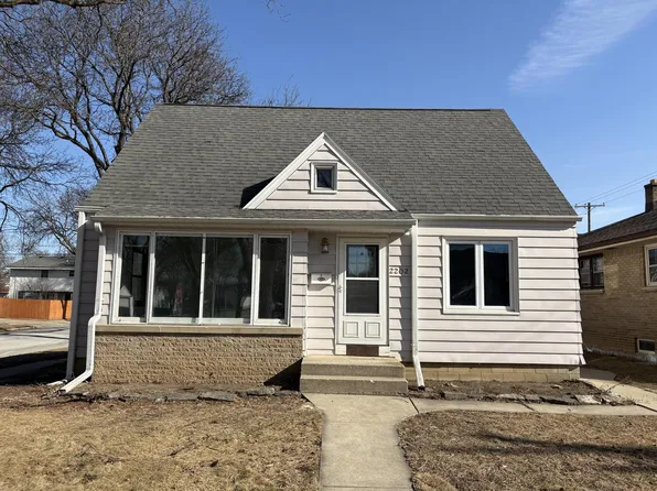 2202 South 110th STREET, West Allis, WI 53227