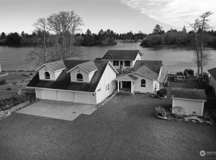590 Mount Olympus Ave SE, Ocean Shores, WA