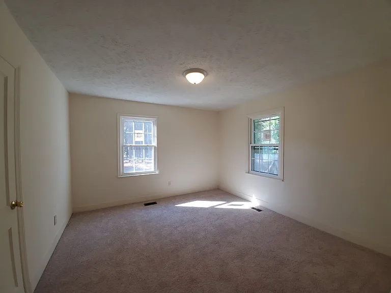 905 N Fulton St — Photo 18