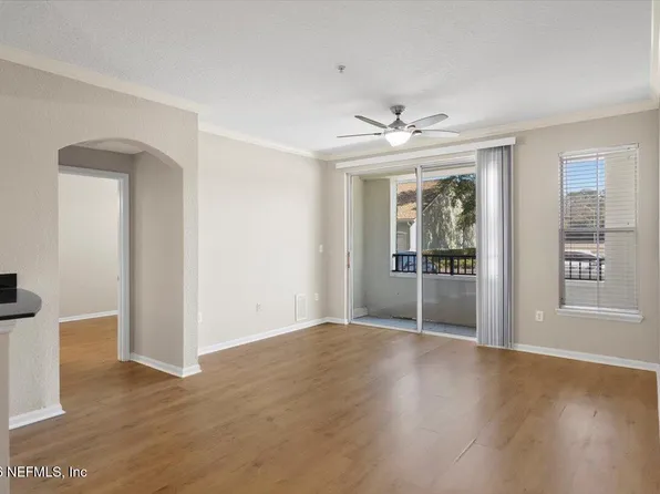 8539 Gate Pkwy #9111, Jacksonville, FL 32216