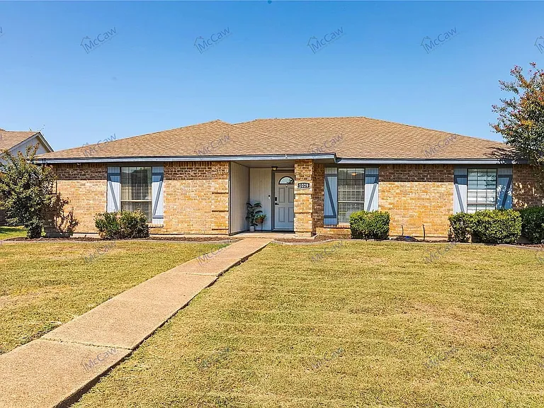 1029 Field Trail Dr — Photo 4
