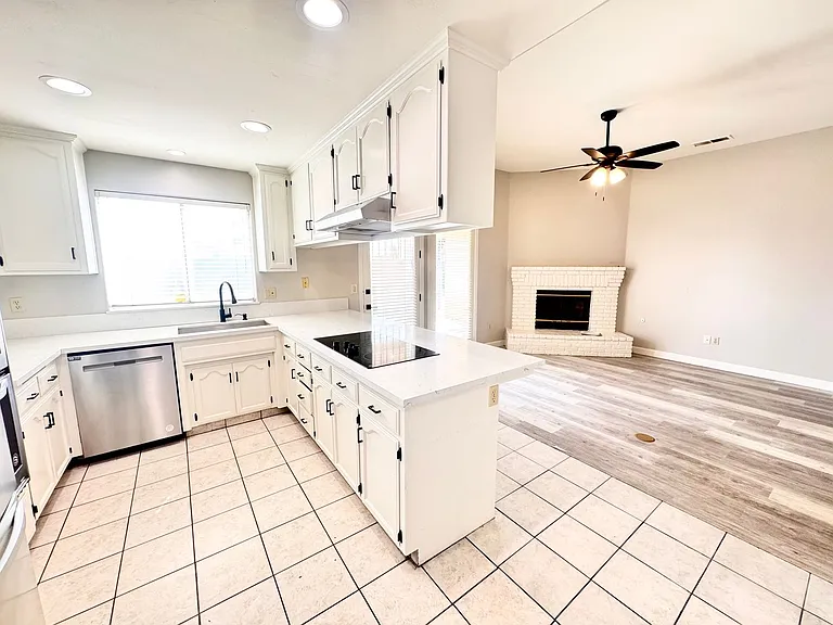 9131 Anchor Island Ct — Photo 4