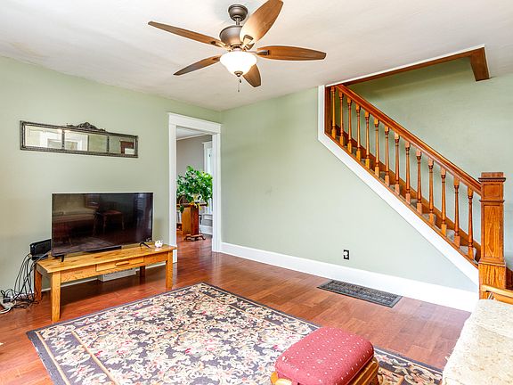 5th image of 1203 Burnett Ave