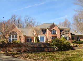 394 Beechnut Hl, Akron, OH 44333