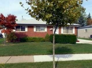 2915 Teasdale Dr, Troy, MI 48083
