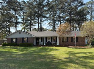 206 Irwinton Dr, Eufaula, AL 36027