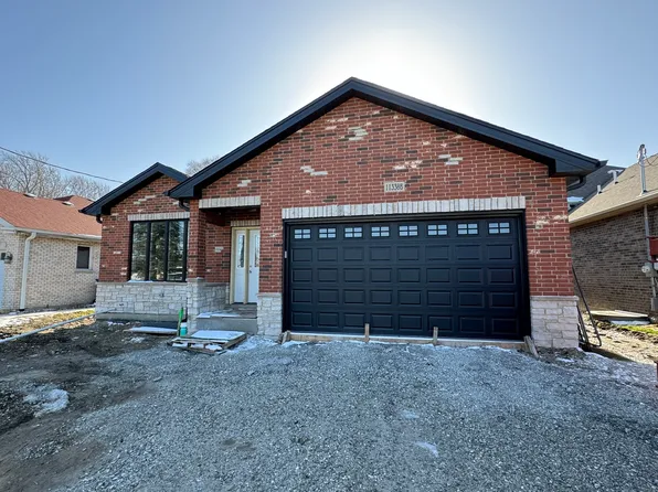 11338 B Avon Ave, Alsip, IL 60803