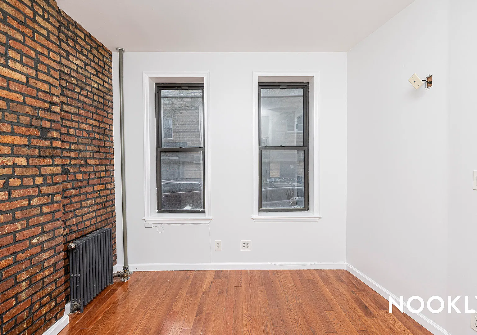 1806 George St — Photo 1