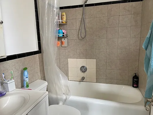 Rented by Digs Realty Group | media 8