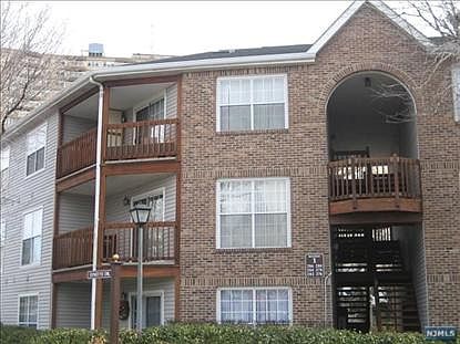 1st image of 286 Village Circle Dr #1303