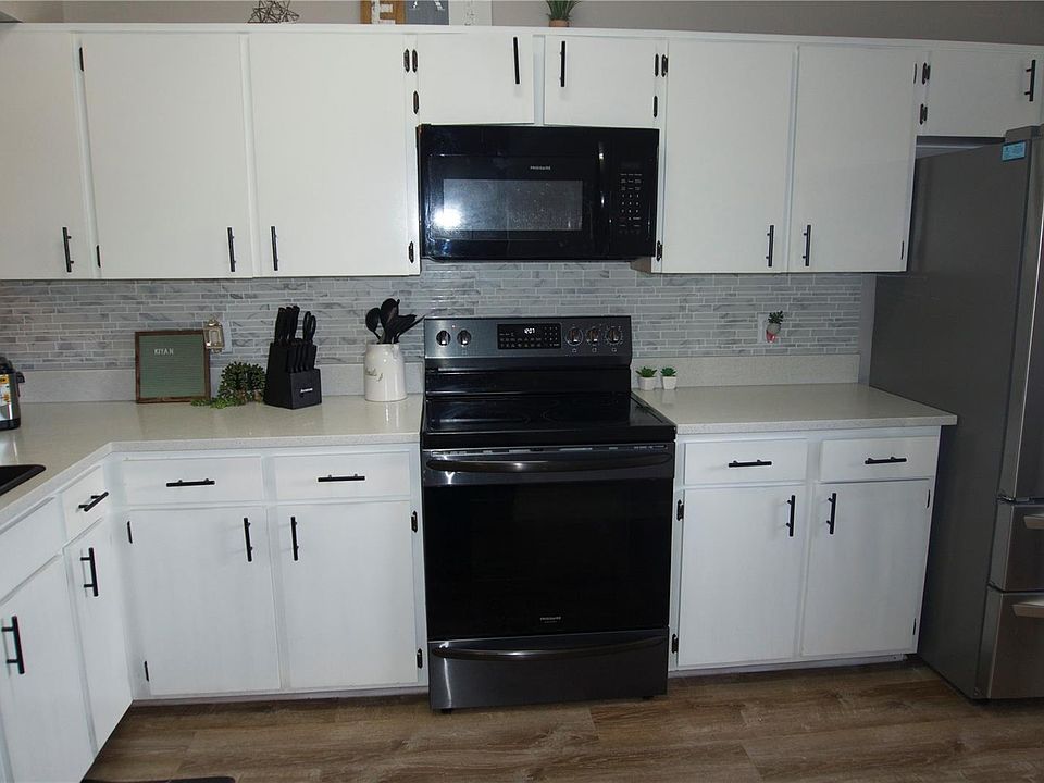 1st image of 119 Shady Oak Ln #119