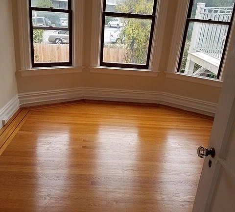 2nd image of 28 Parsons St
