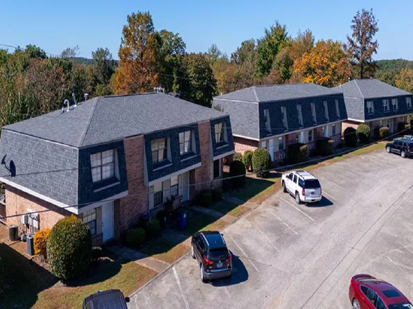 306 N Main St APT 18, Lexington, TN 38351