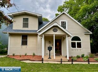 209 W Howard St, Hibbing, MN 55746